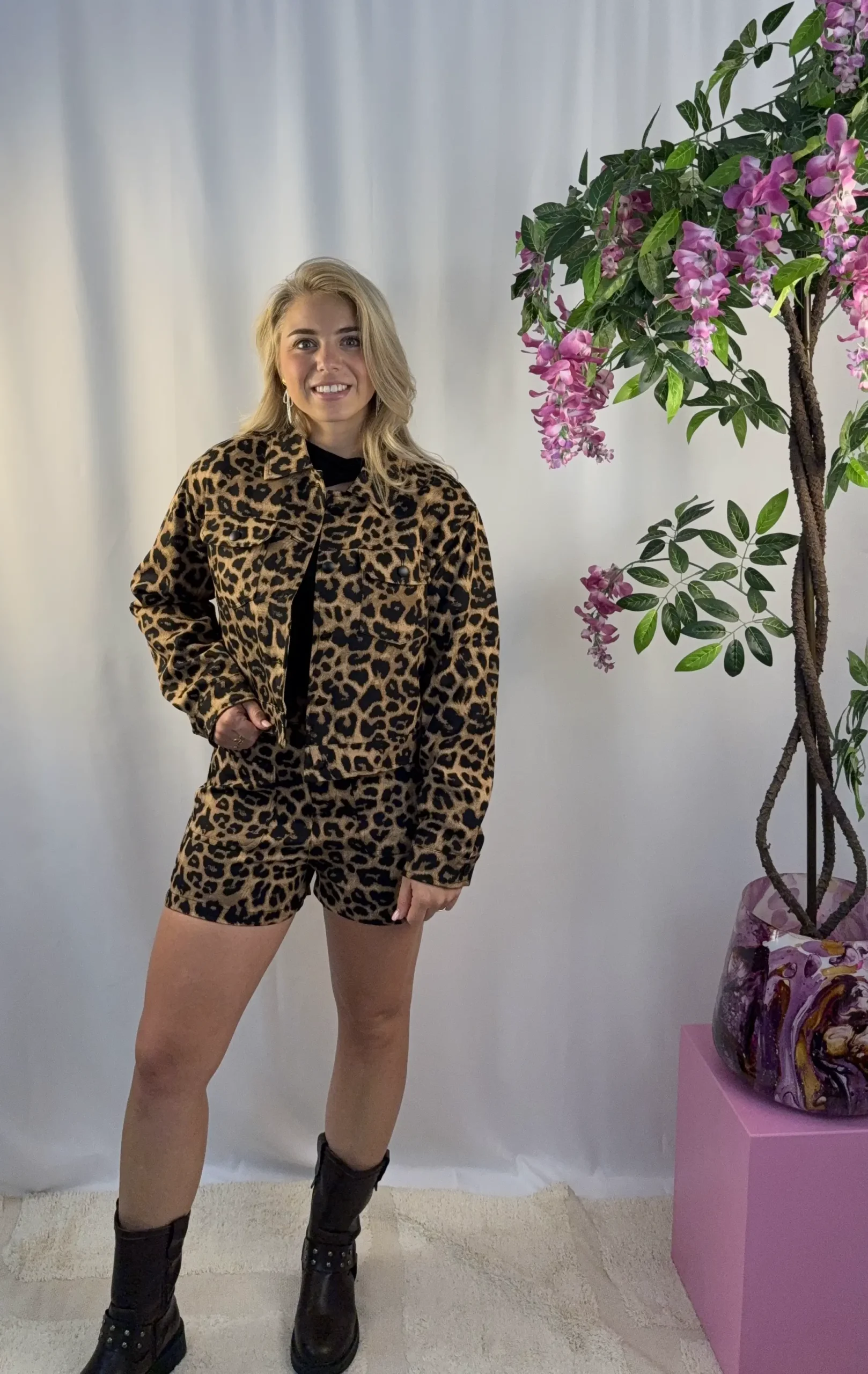 Veerle Leopard Short - Afbeelding 4