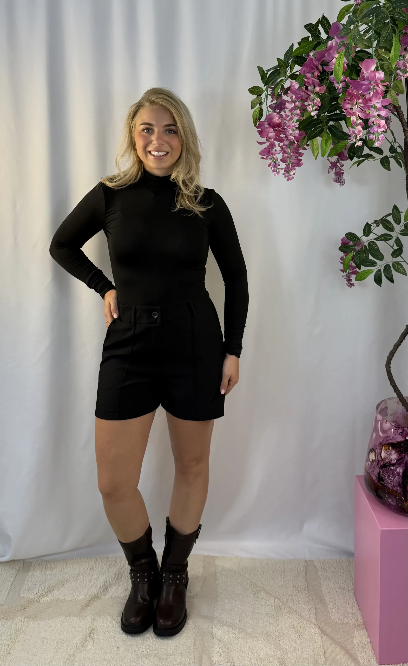 Noor Short - Zwart - Afbeelding 4