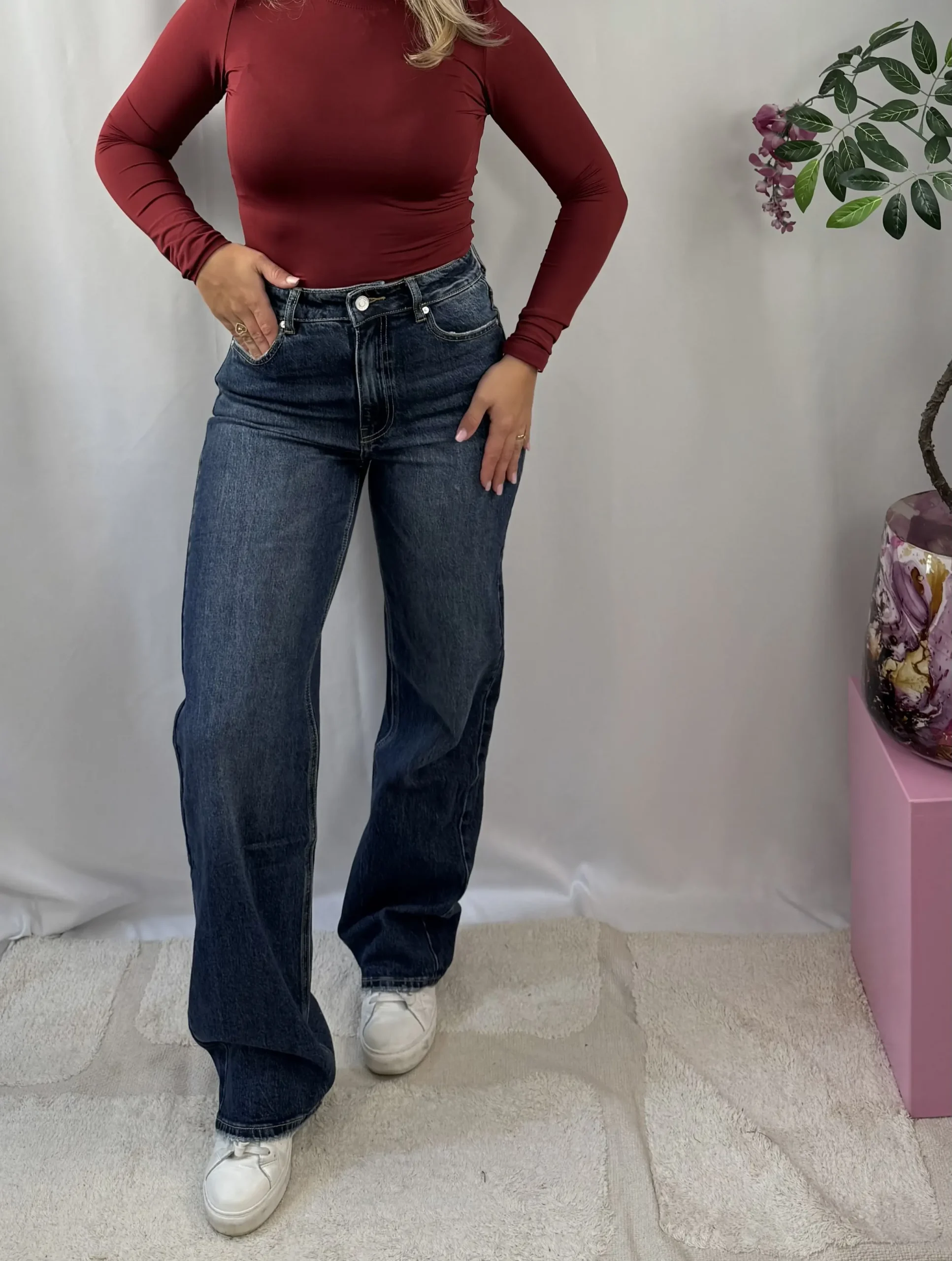 Sofia Wide Leg Jeans - Queen Hearts