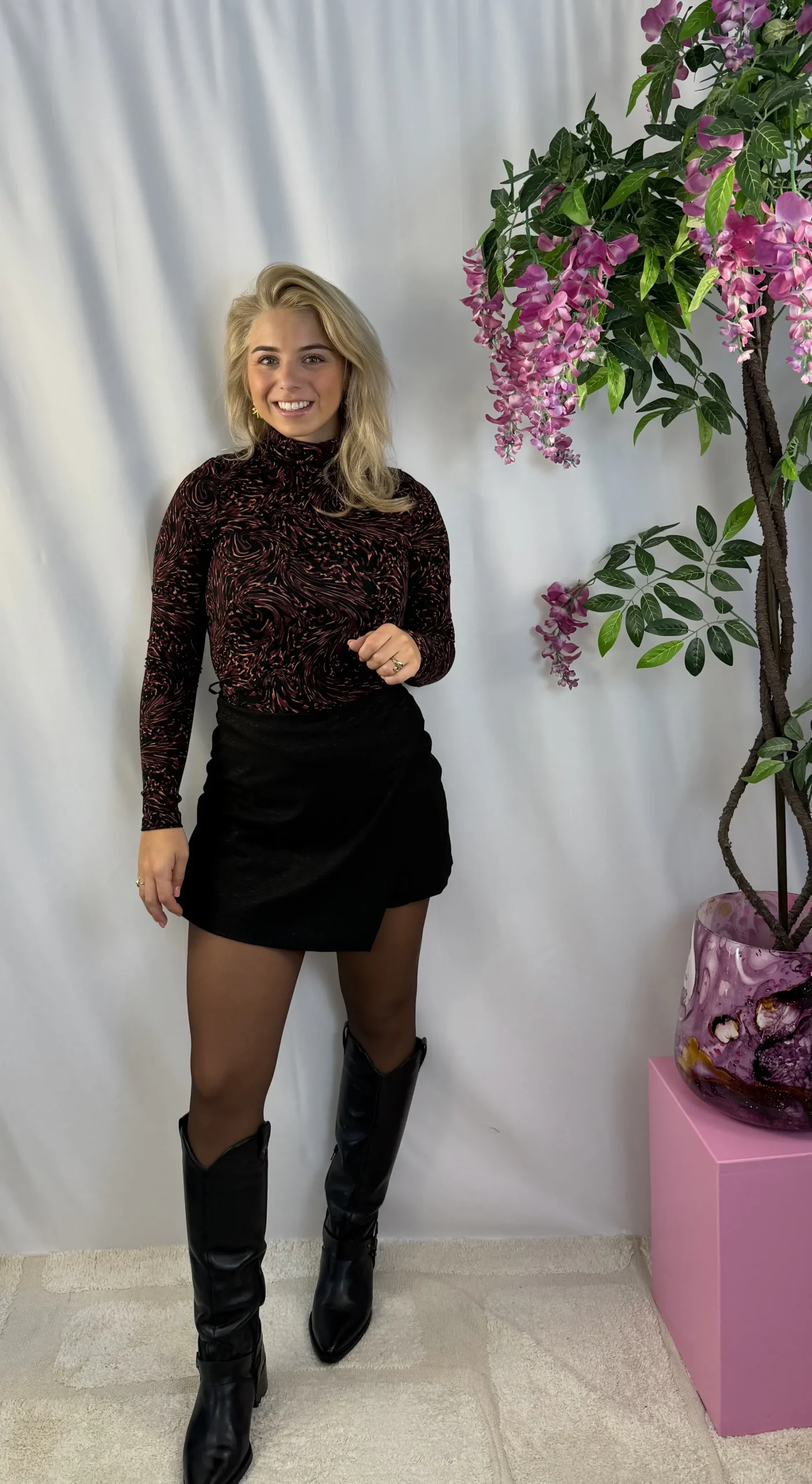 Lofty Manner - Top Linnea