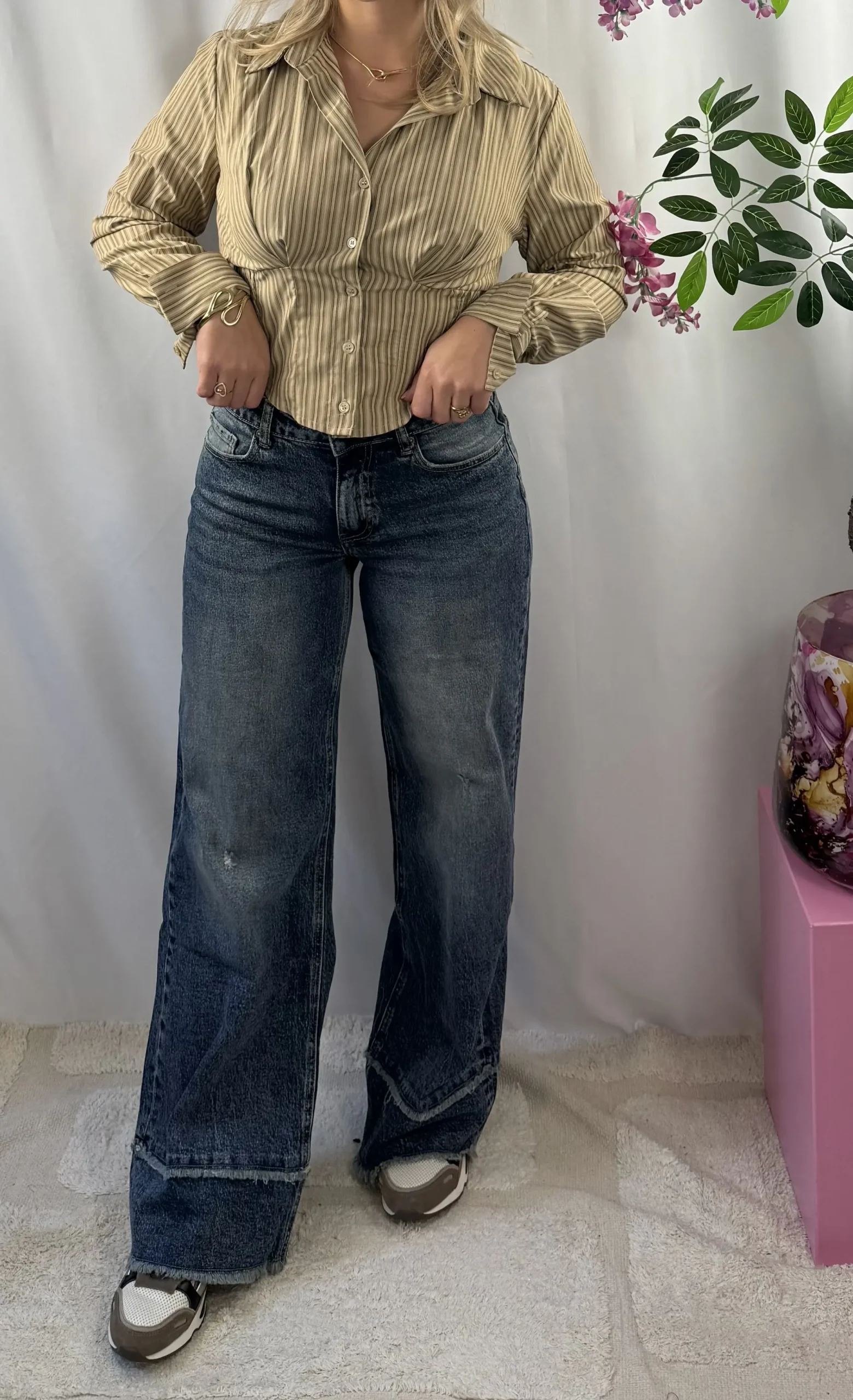 Mira Wide Leg Jeans - Queen Hearts