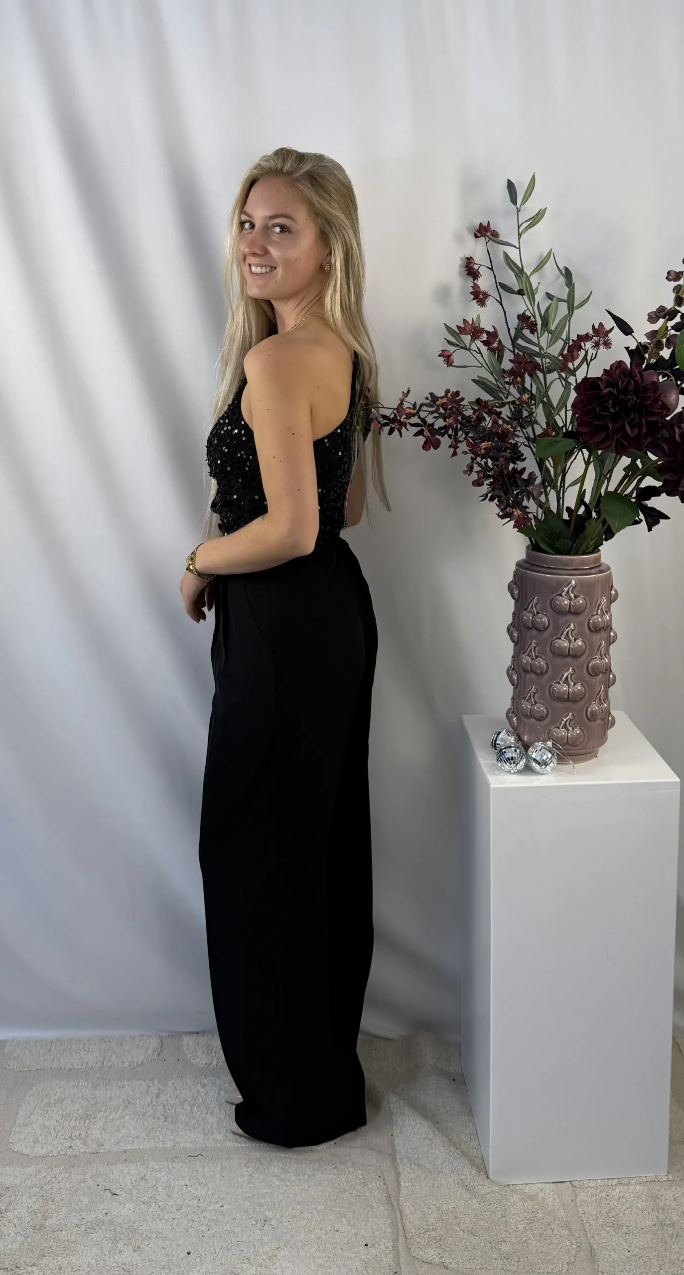 PARTY - Vianne One Shoulder Top - Zwart - Afbeelding 5