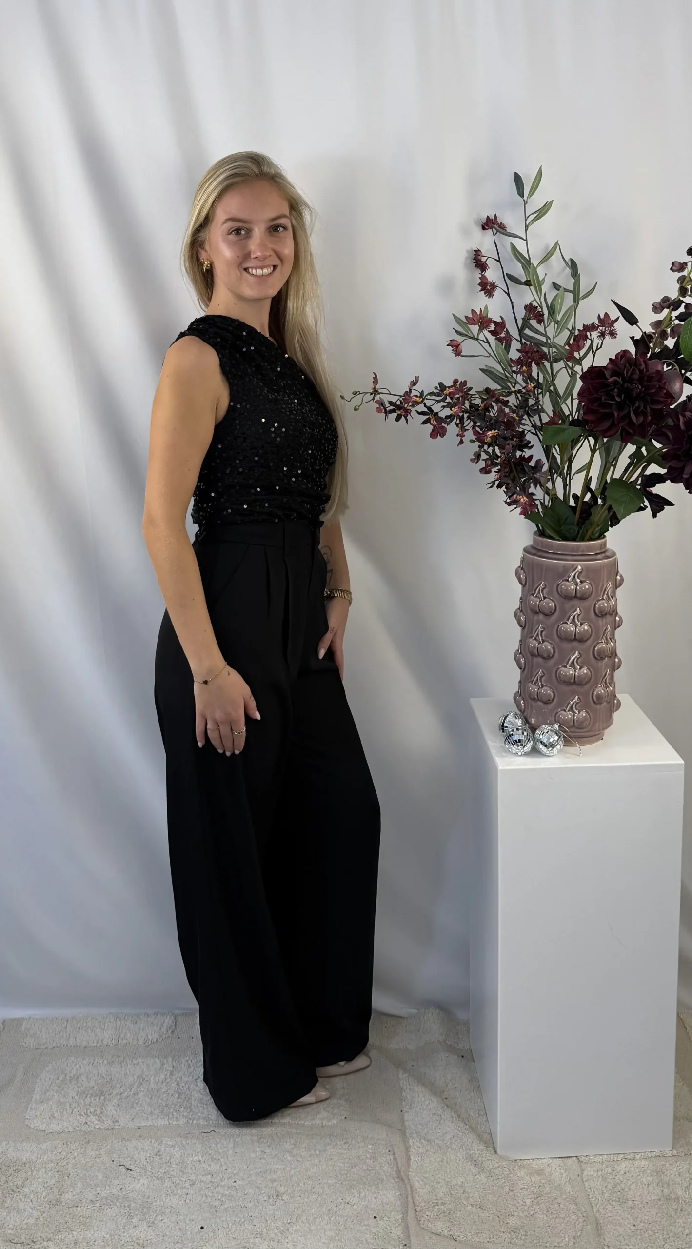 PARTY - Vianne One Shoulder Top - Zwart - Afbeelding 3