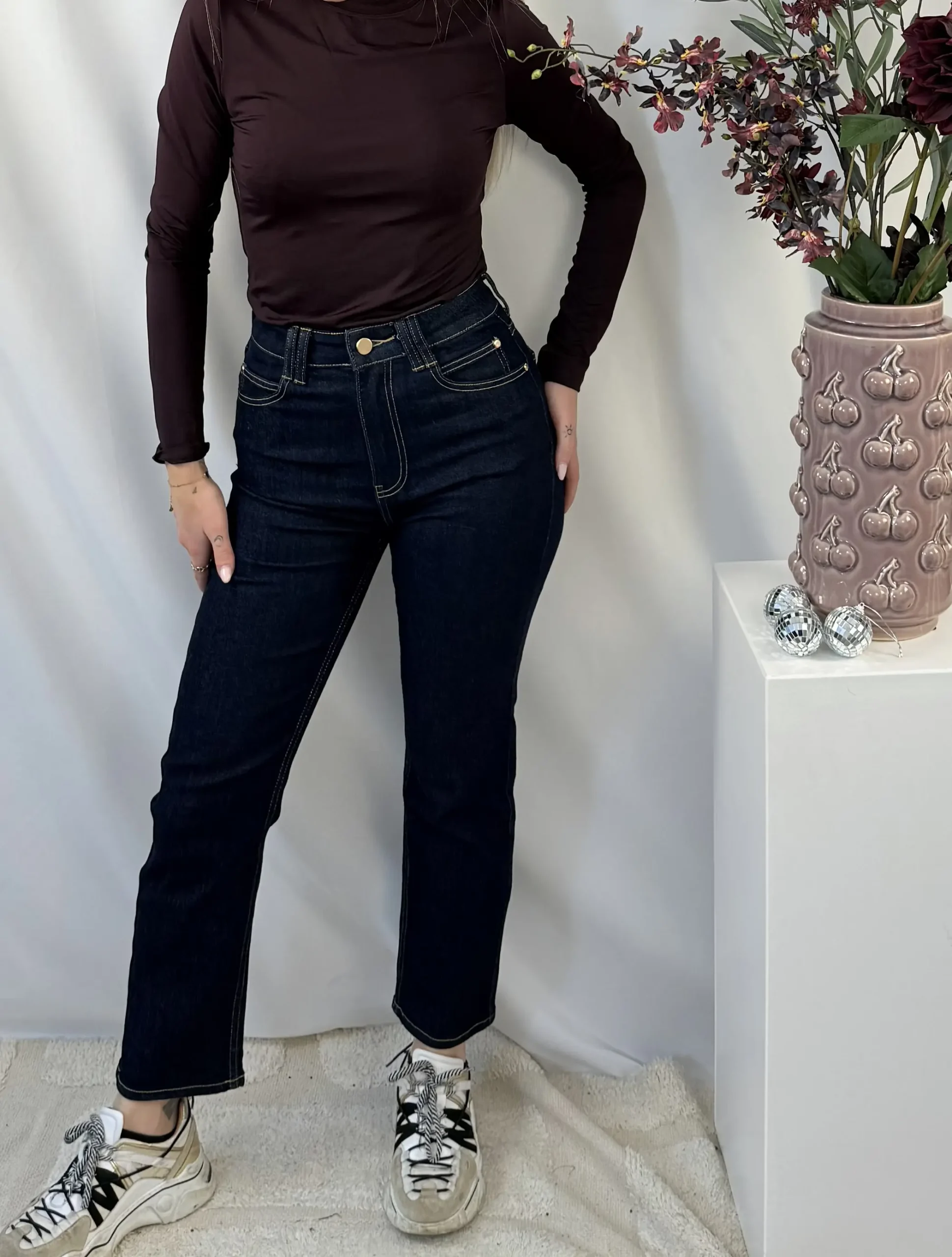 Malia Mom Jeans - Queen Hearts