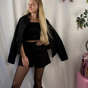 Lofty Manner - Short Elody