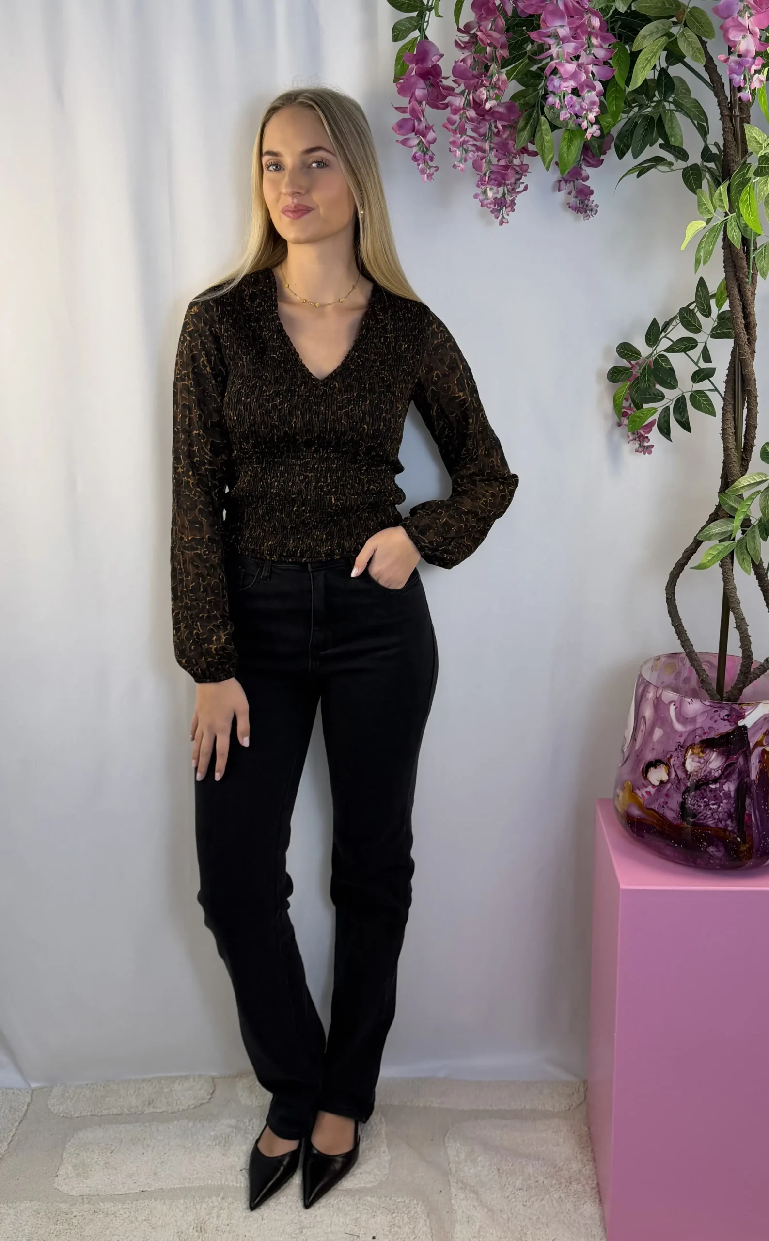 Leya Extra Long Straight Jeans - Zwart - Redial - Afbeelding 2