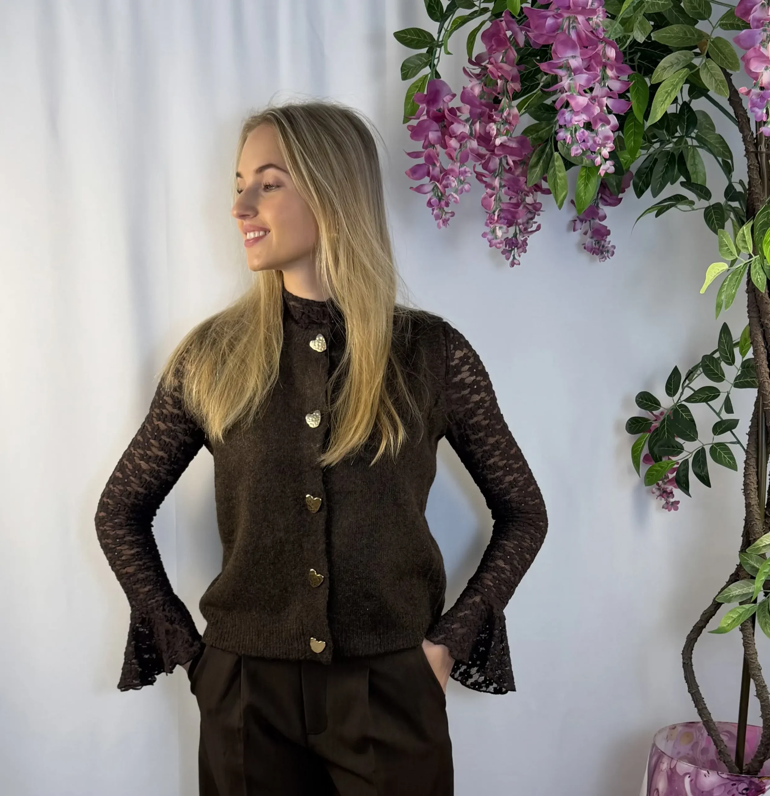 Liv Flower Top - Bruin