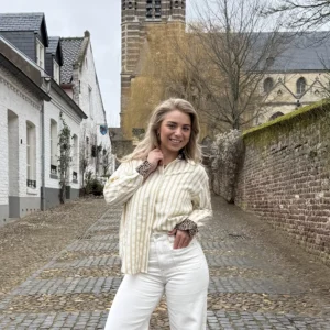 Fluresk - Suki Blouse - Nude Oat