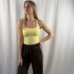 Basic Top - Geel