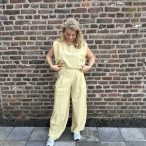 Solea Top - Geel