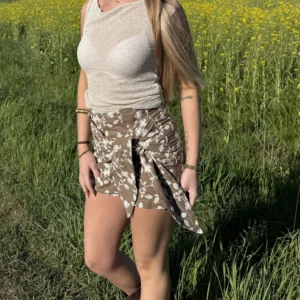 Anna Skort - Bruin