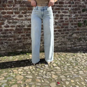June Wide Leg Jeans - Queen Hearts