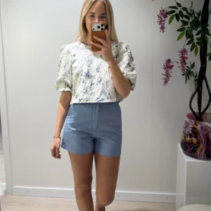 Arielle Short - Blauw
