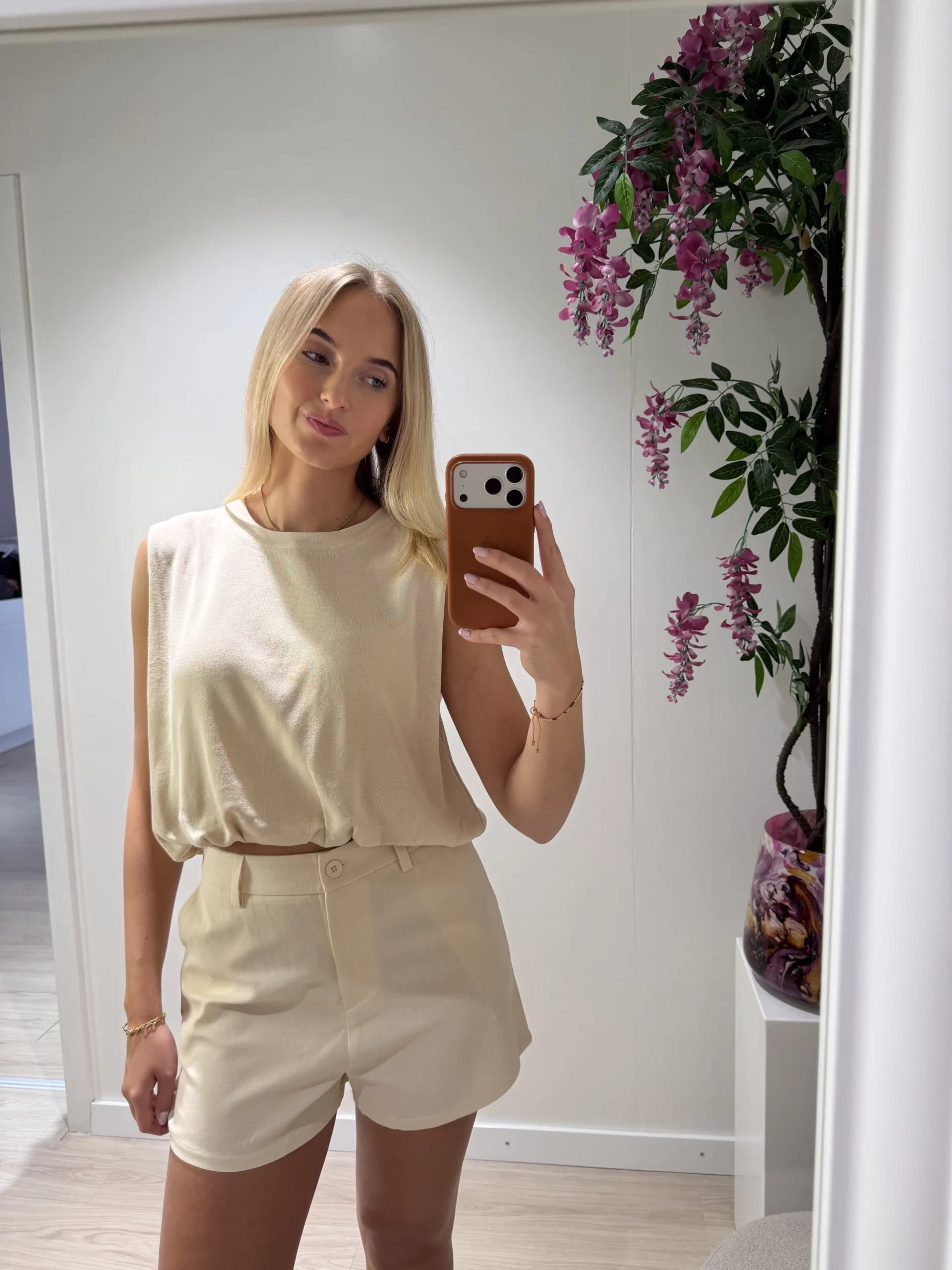 Nine Short - Beige - Afbeelding 4