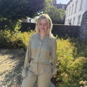 Lofty Manner - Blouse Hella - Satin Relaxed