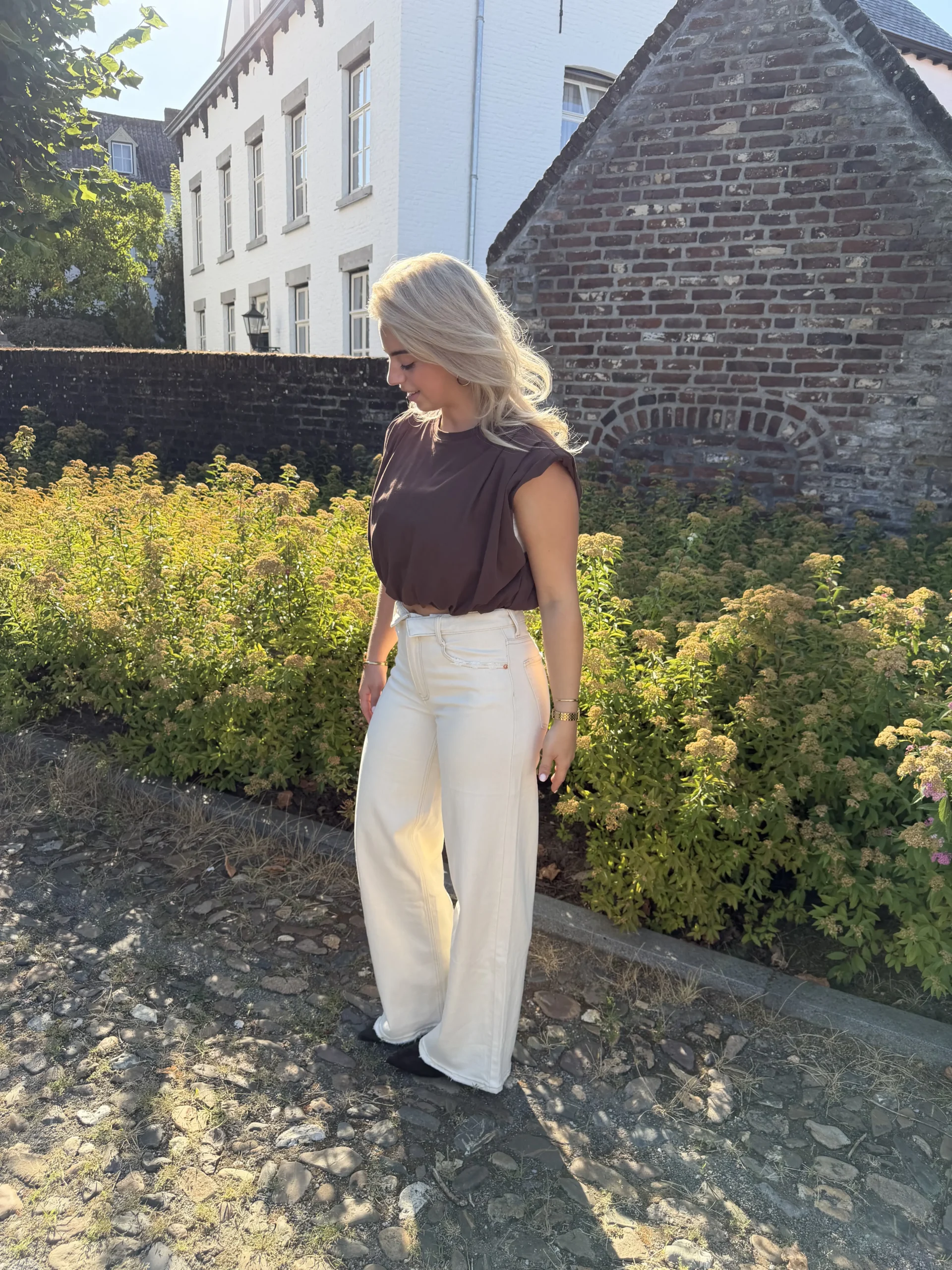 Flora T-shirt bruin - Afbeelding 2