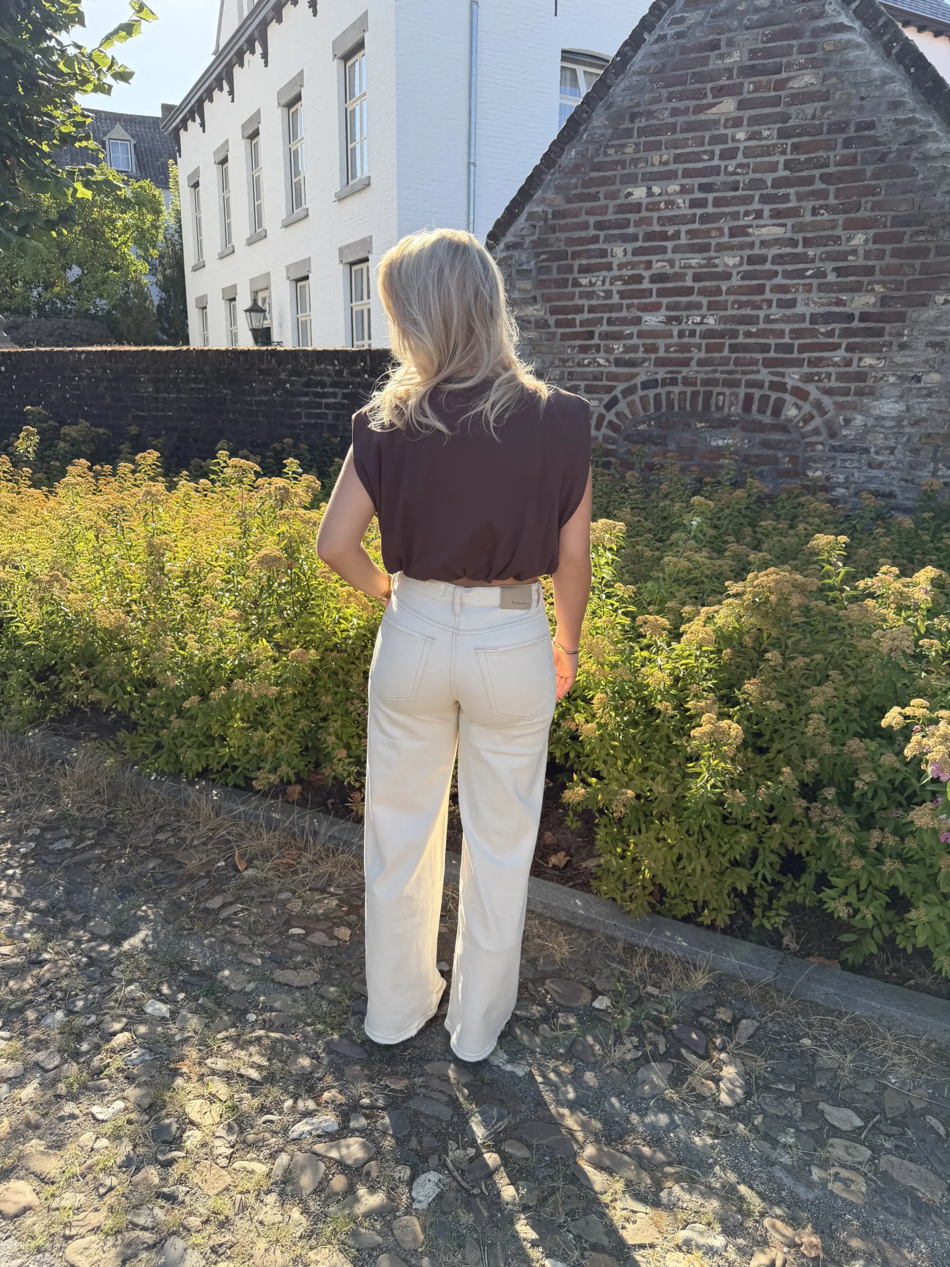 Flora T-shirt bruin - Afbeelding 3