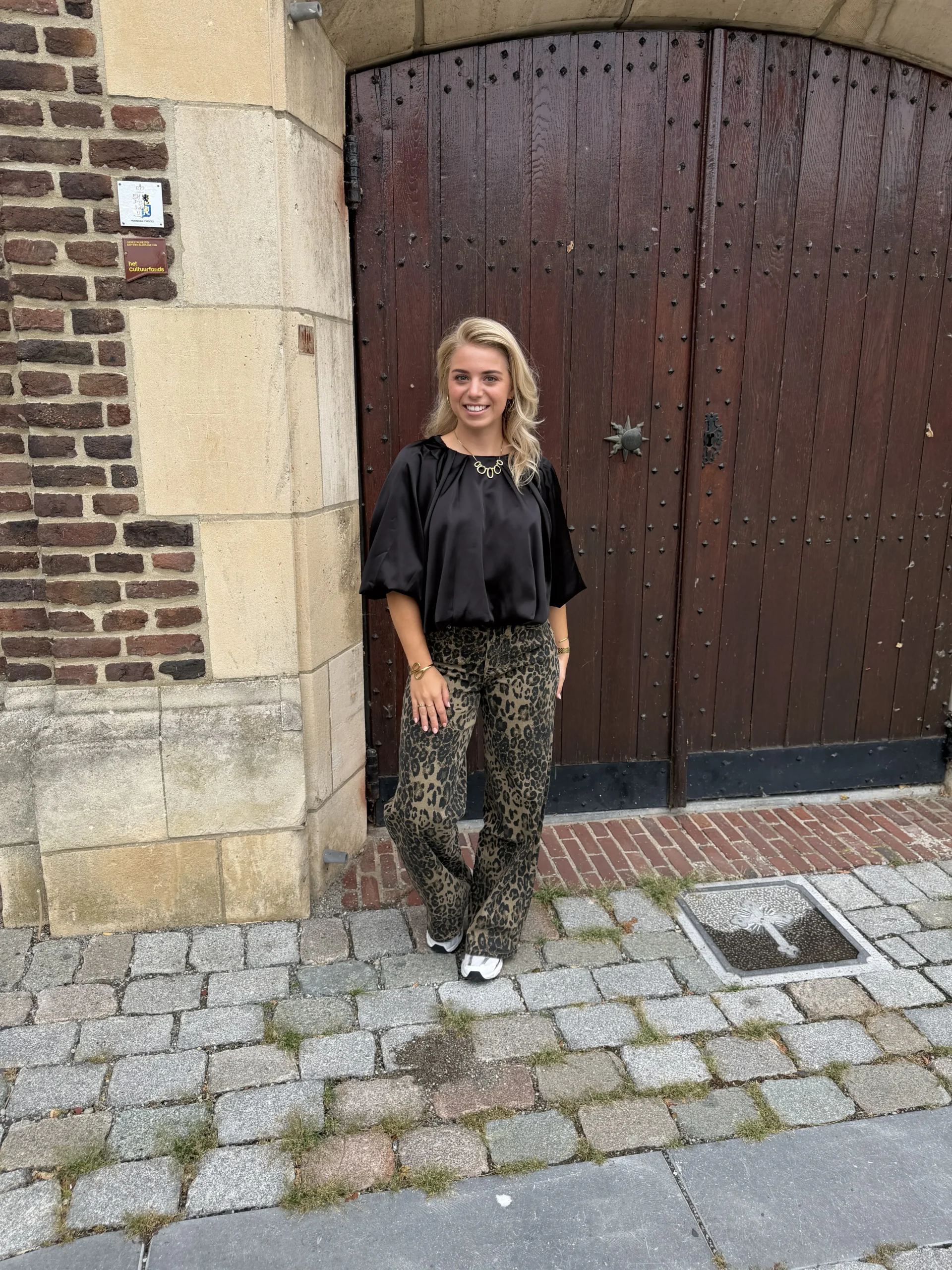 Saar Satin Top - Zwart - Afbeelding 3