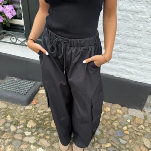 Aria Pants - Zwart