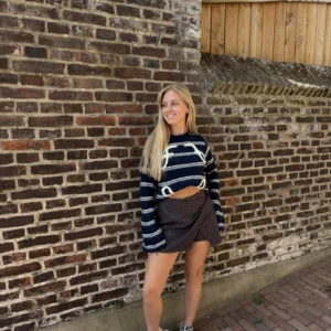 FLURESK - Mitzy Knit Top - Navy Blue/Vanilla