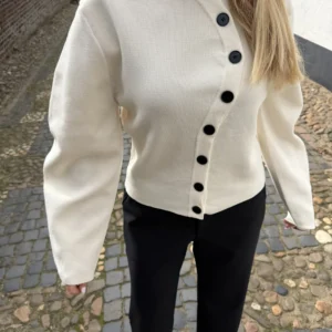 PRE-ORDER - Jade Sweater - Ivory
