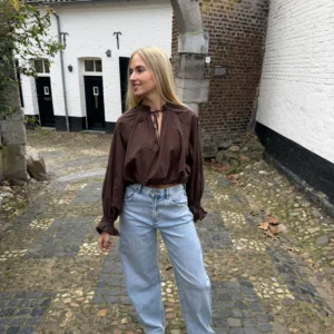 Isalie Blouse - Bruin