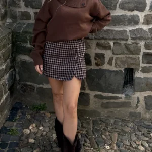 Manon Skort - Bruin